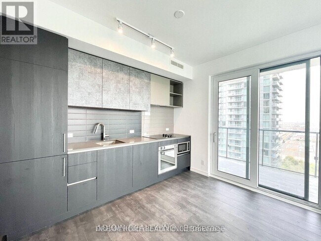 Photo du bâtiment - 7890 Jane St