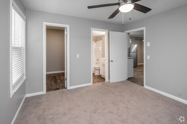 1HAB, 1BA - 588SF - Habitación - Maple Creek Apartments