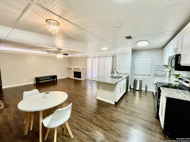 Foto del edificio - 107 Meadow Hill