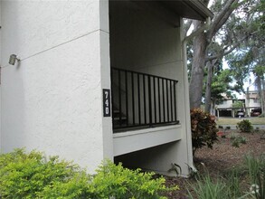 Building Photo - 740 White Pine Tree Rd