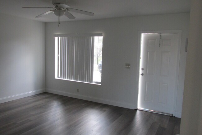Foto del edificio - 2148 SE East Dunbrooke Cir