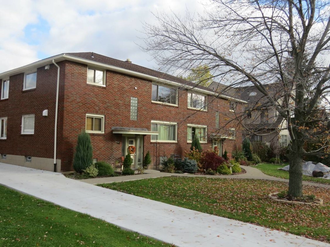 Primary Photo - 1034 Amherst St