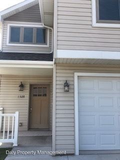 Primary Photo - 3 br, 2.5 bath House - 1128 S Pine