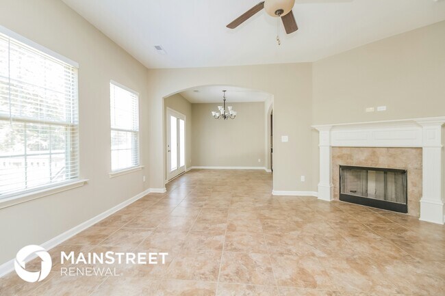 Foto del edificio - 762 Holland Ridge Dr