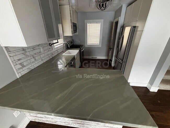 Foto del edificio - 5053 Grand River Dr NE