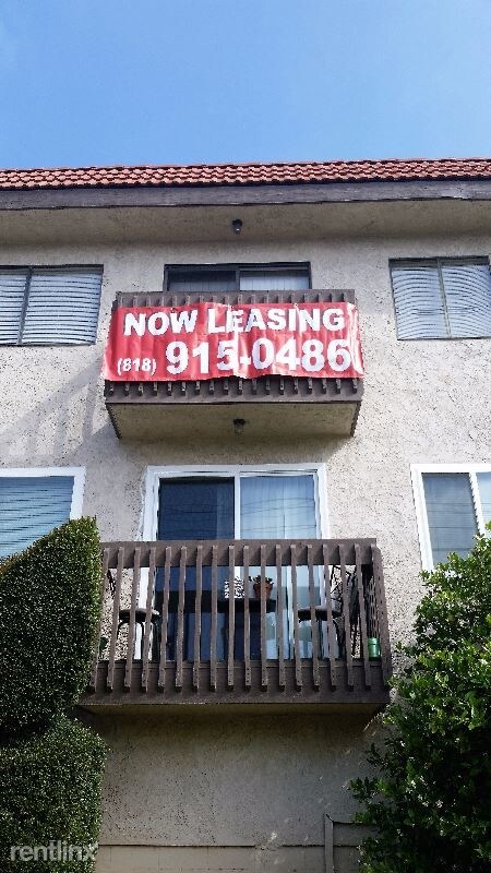 Foto principal - 13227 Vanowen St