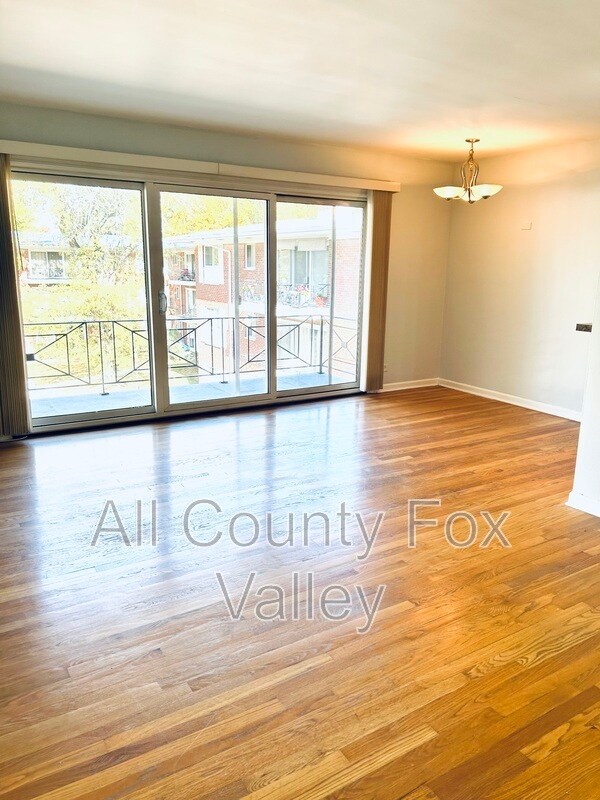 Foto del edificio - 10111 Old Orchard Ct