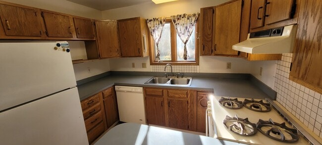 Building Photo - 51075 Kalgin Dr