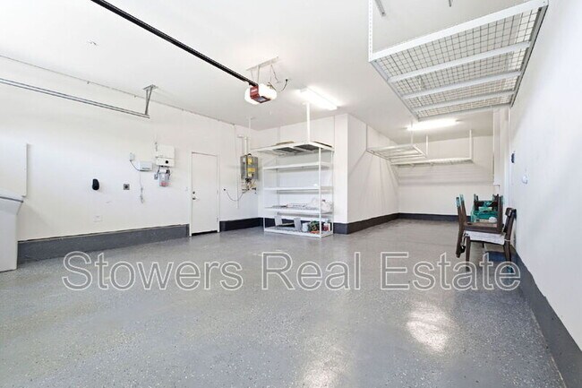 Building Photo - 6336 Moser Wy