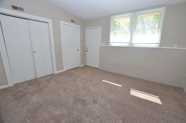 Foto del edificio - Cute Move-in Ready Duplex!