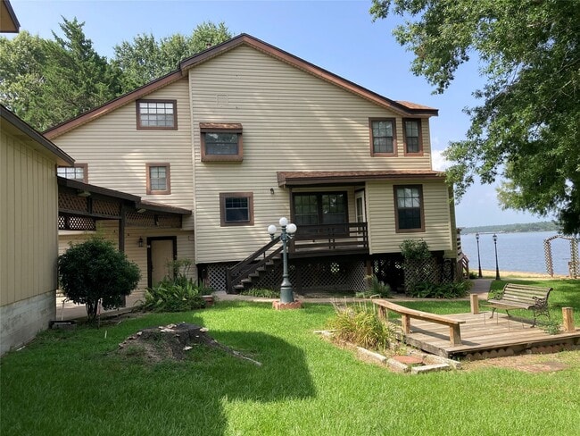 Foto del edificio - 554 Harbor Dr