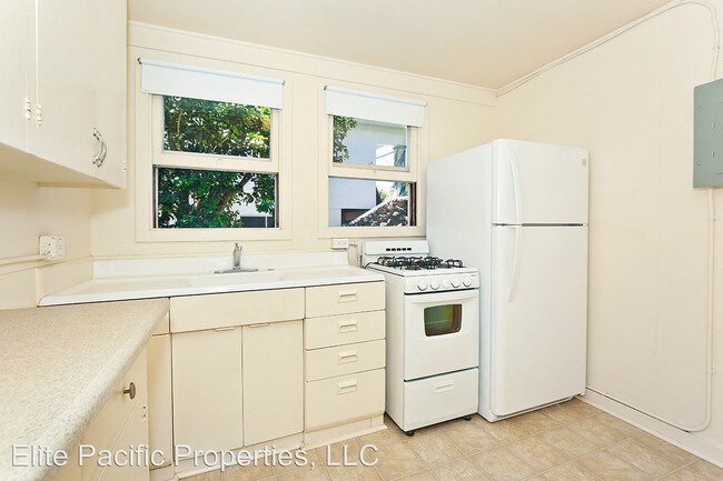 Building Photo - 1709 Pensacola St
