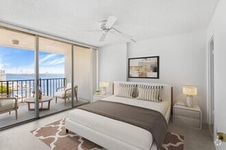 Building Photo - 1865 Brickell Ave