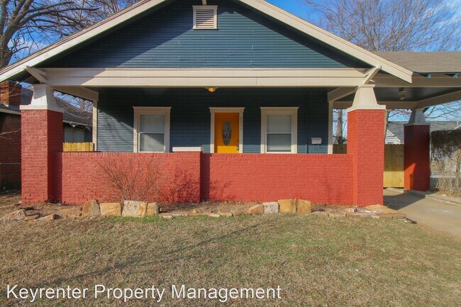 Building Photo - 2 br, 1 bath House - 2251 E 10th St