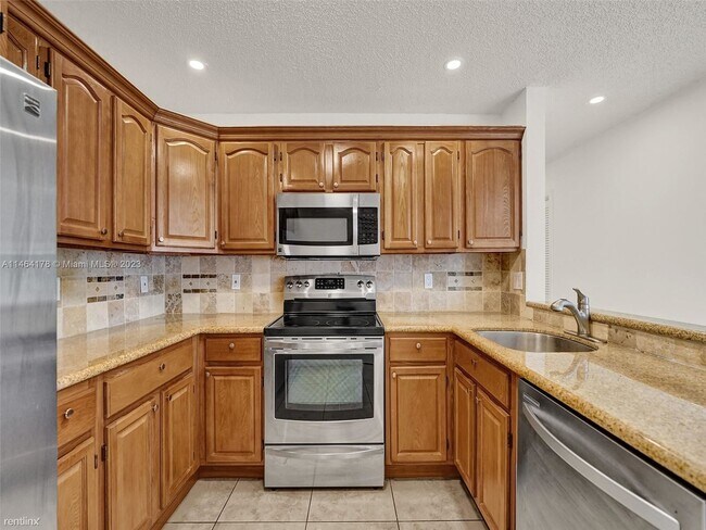 Building Photo - 3 br, 2 bath House - 11688 SW 17th Ct