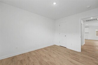 Building Photo - 529 Nevada St
