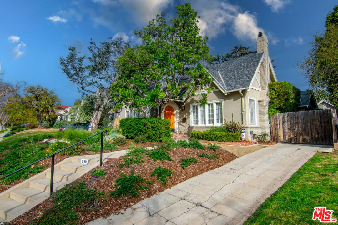 Foto principal - 528 Wilcox Ave