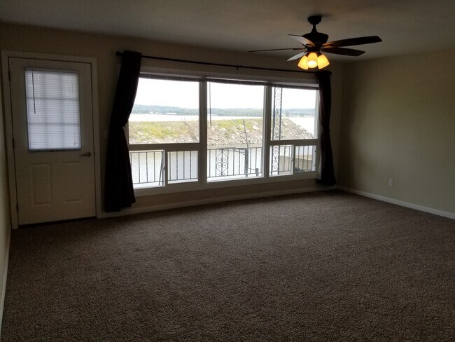 Foto del edificio - 4910 N Galena Rd