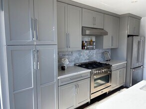 Interior Photo - Hubbard Park Place