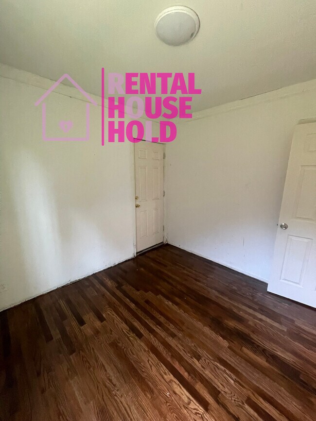 Foto del edificio - 10575 Beaconsfield St