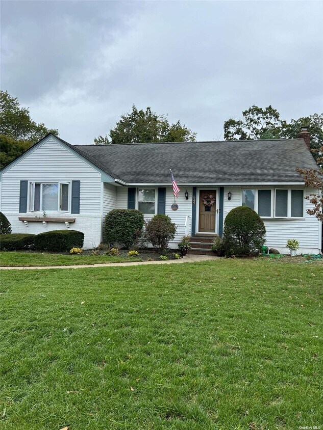 834 Woodside Dr, Wantagh, NY 11793 House Rental in Wantagh, NY