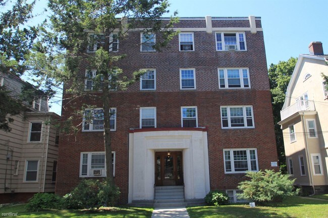 Building Photo - 3 br, 1.5 bath Apartment - 45 Langdon St