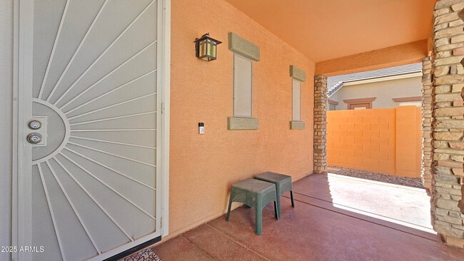 Foto del edificio - 23773 W Hammond Ln