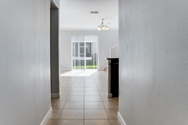 Building Photo - 3528 Sanctuary Dr