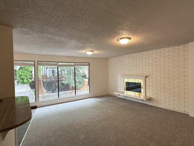 Foto del edificio - 2334 49th Ave SW