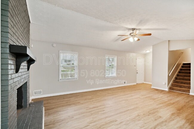 Building Photo - 1605 Sugar Plum Dr SW