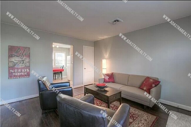 Foto del edificio - Beautiful Roeland Park Ranch-Available NOW!!