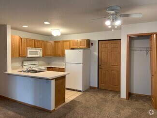 Building Photo - 3191 Losey Blvd S
