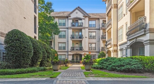 Foto del edificio - 2910 Clairmont Rd