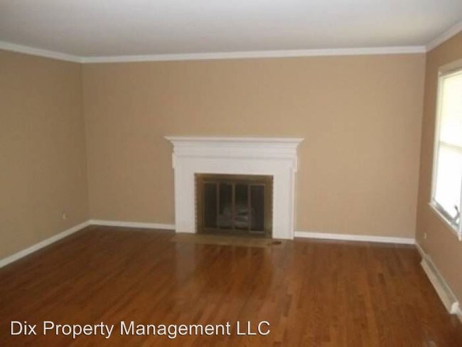 Building Photo - 2059 Rolling Hills Blvd