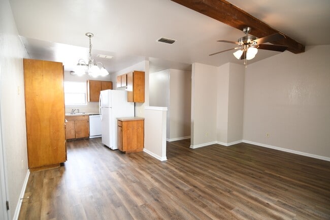 Building Photo - 1133 Lindsey Cir