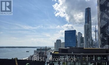 Building Photo - 15 Richardson St