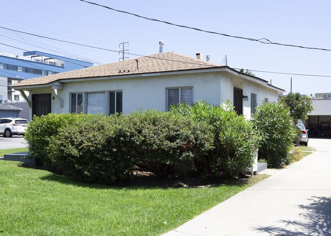 Building Photo - 10714 Charnock Rd