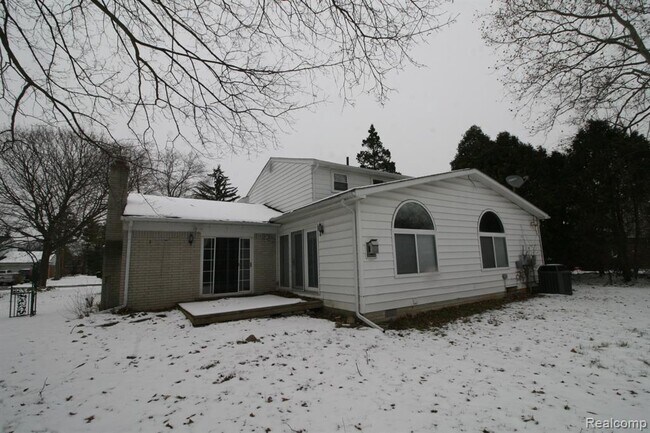 Building Photo - 29339 Geraldine Ct