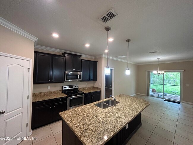 Building Photo - 15867 Stedman Lake Dr