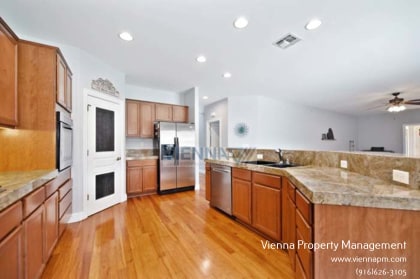 Building Photo - 5509 Sagehen Ct