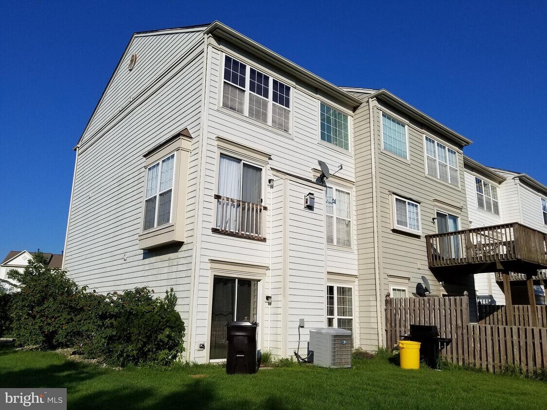 Foto principal - 2 Snowberry Ln