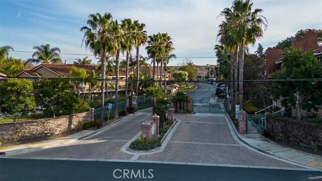 Building Photo - 7876 Waterfall Cir