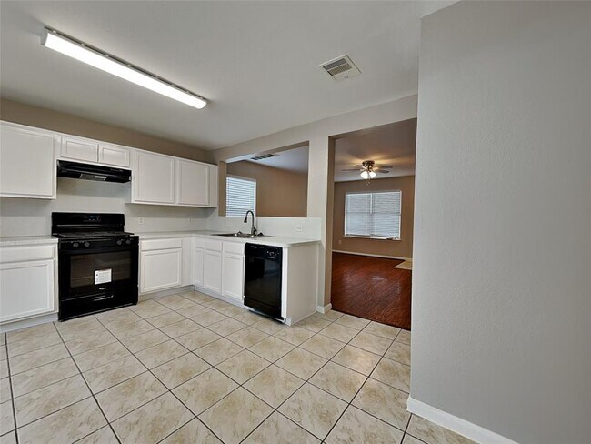 Building Photo - 21619 Mossey Pines Ct