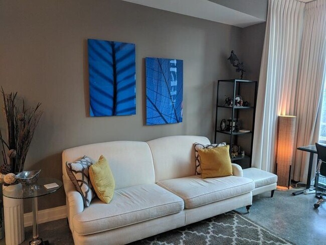 Foto del edificio - 905 Juniper St NE