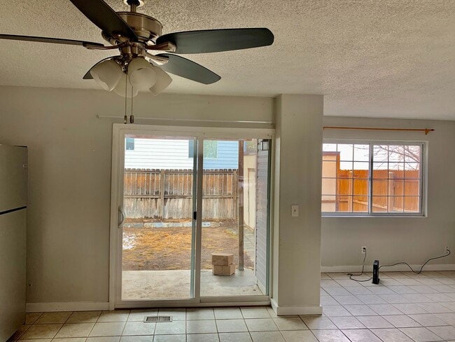 Foto del edificio - Lovely Townhome with 3 Levels in Lafayette!