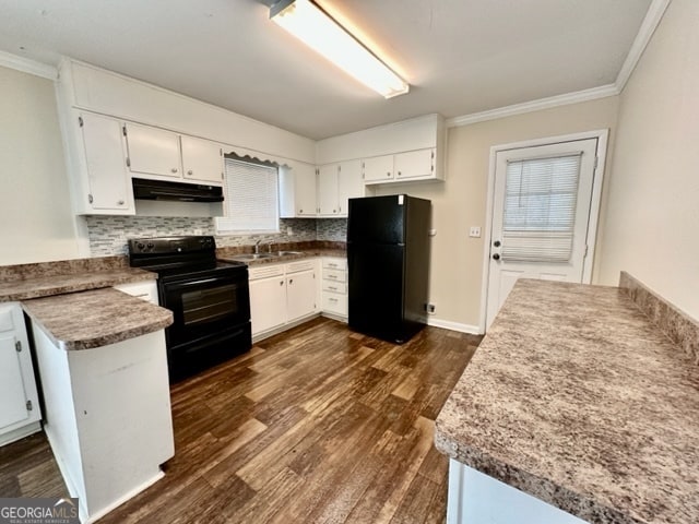 Building Photo - 3876 Devon Wood Ave