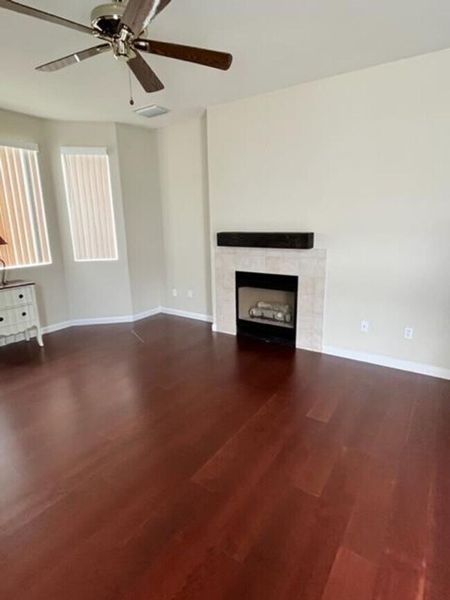 Building Photo - Beautiful 2 bed 2 bath home in Trilogy at ...