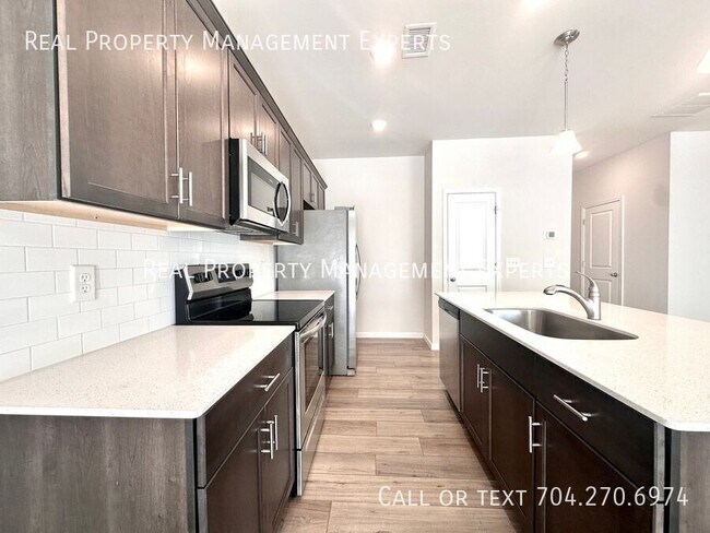 Foto del edificio - 58 Woodsdale Pl SE