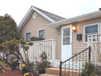 708 Illinois St