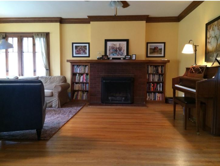 Living Room - 734 S Ridgeland Ave